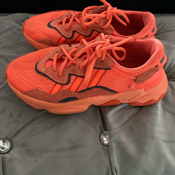 ozweego orange youth